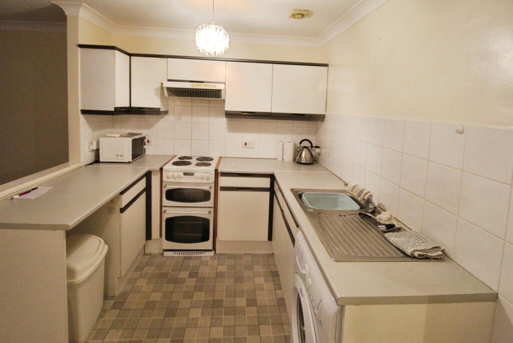 Saxmundham Way, Clacton-On-Sea, CO16 photo 3