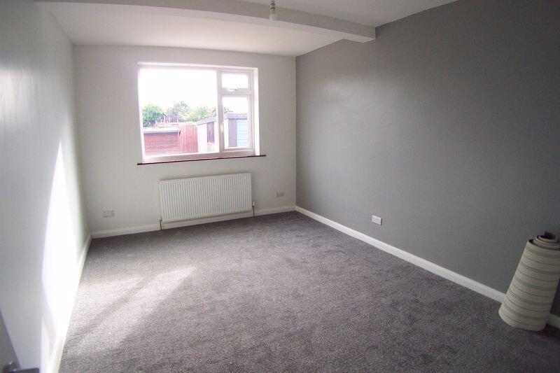 House in Leeds, Farnley - View 3