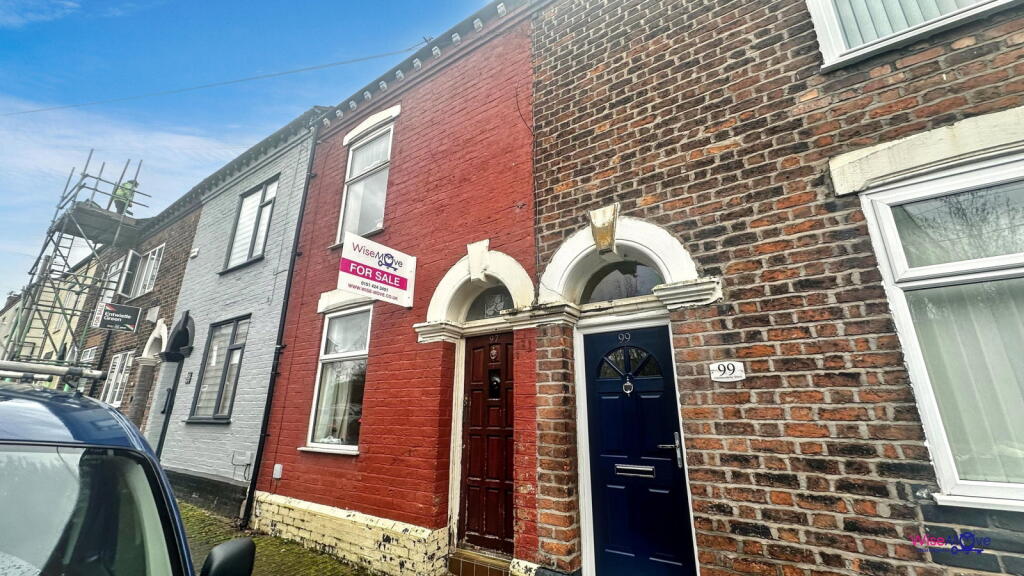 3-bed terraced on Cholmondeley Street, Widnes, WA8 0EL, £90,000