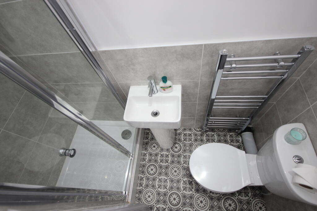Main image of property: Broadway, Lancaster, LA1