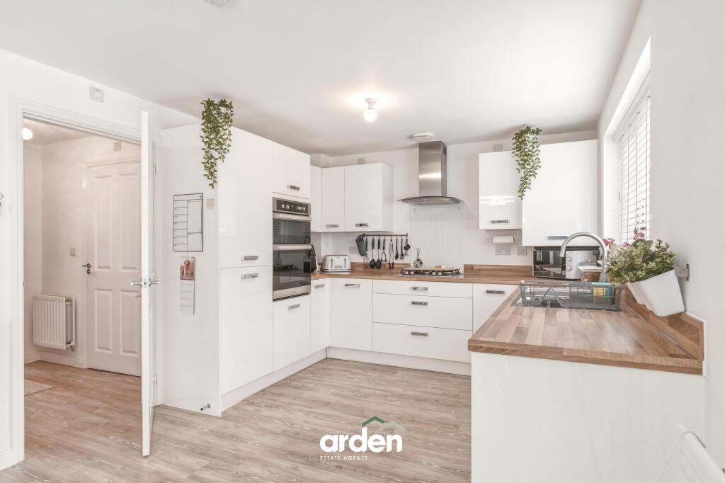 House in Redditch, Enfield - View 2