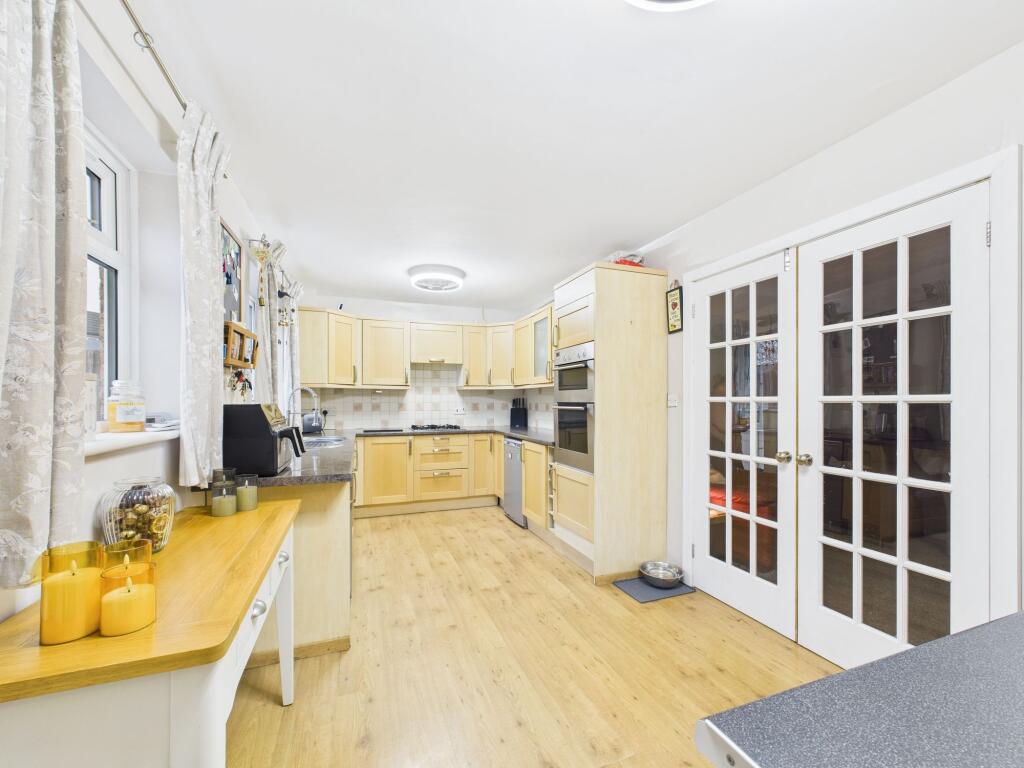 Green Lane, Yaxley, PE7 photo 3