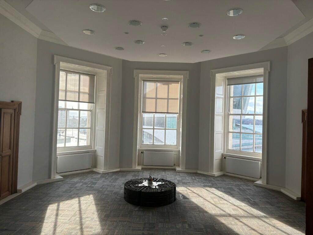 SW - Hexagonal Room