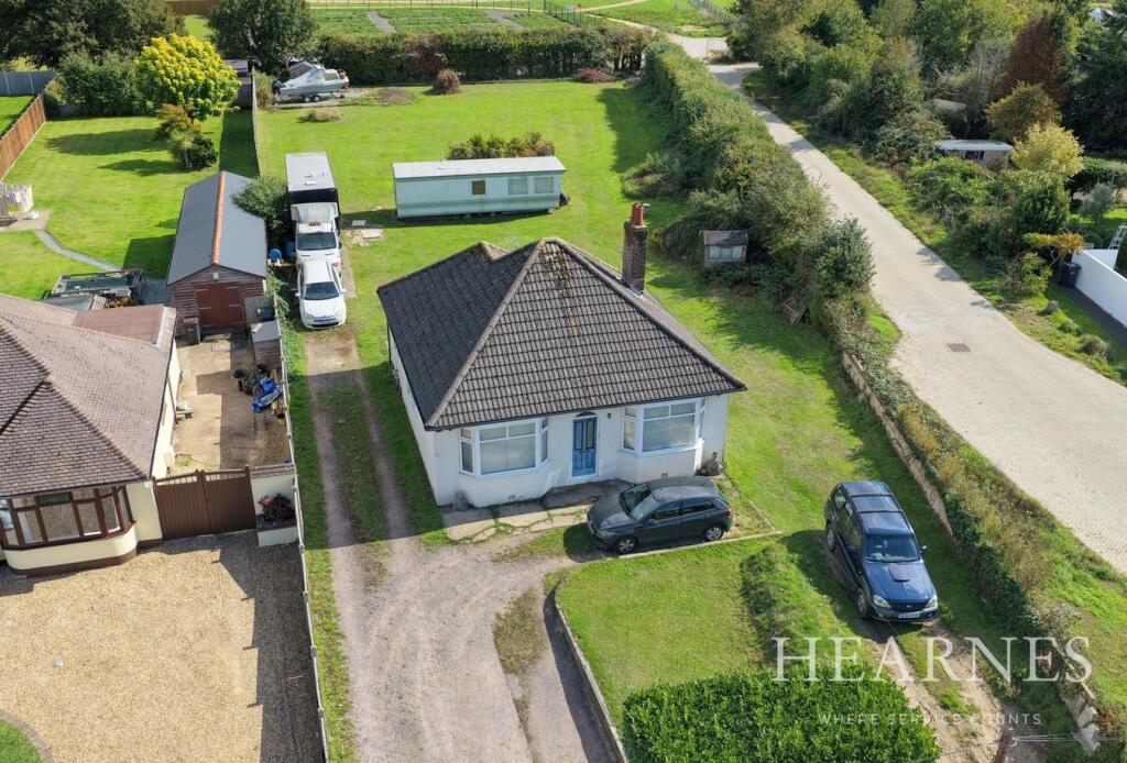 3-bed bungalow on New Road, West Parley, Ferndown, BH22, £650,000