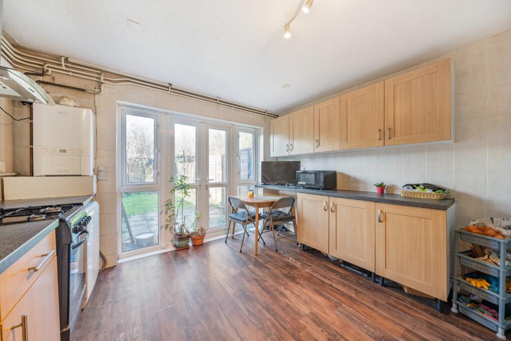 Carteret Way, London,  SE8 photo 4