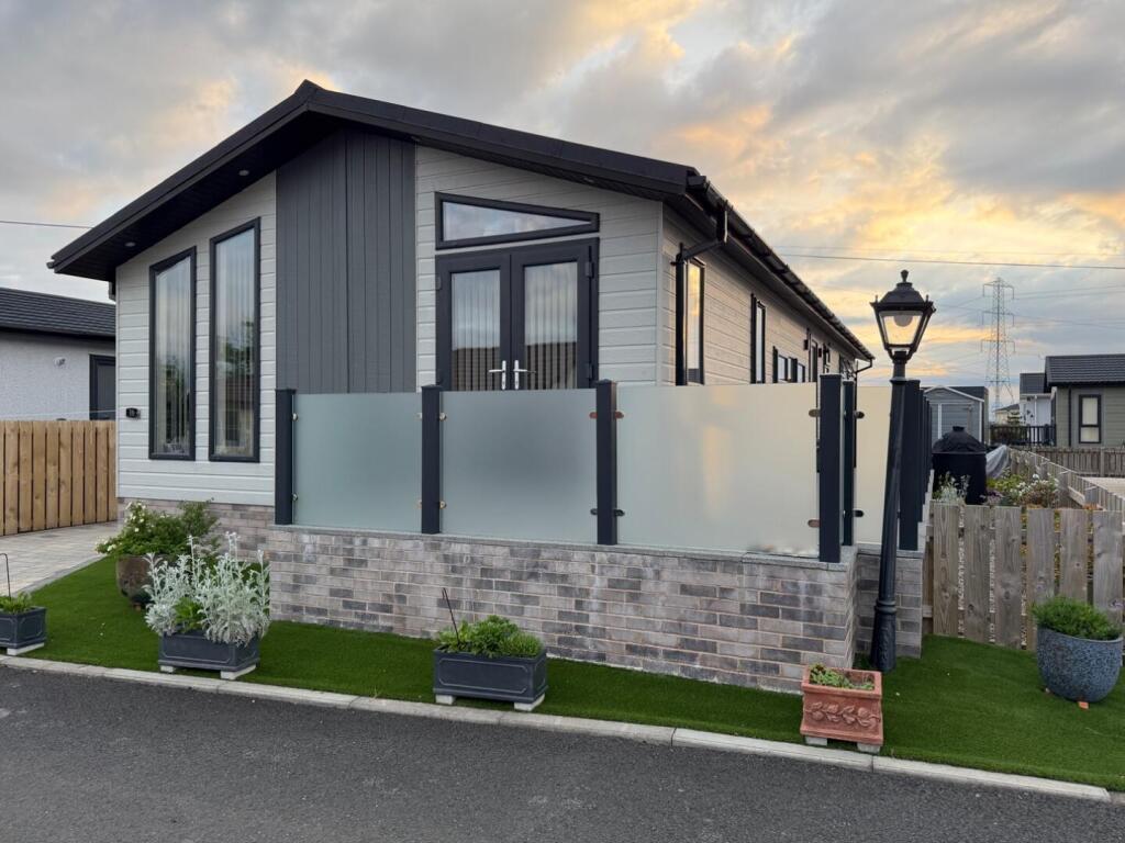 Main image of property: Heatherbank park, Neilston
