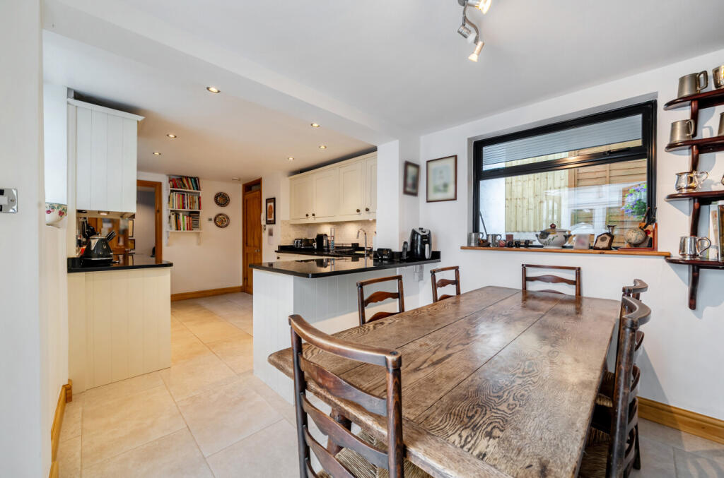 House in London, Hawkwood, Chislehurst - View 4