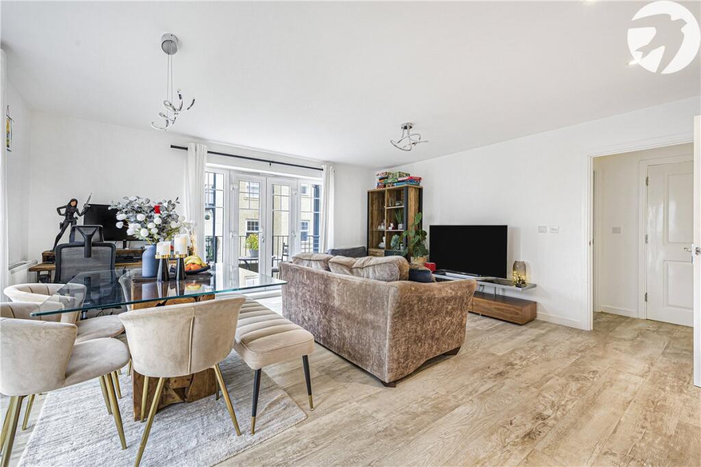 Renwick Drive, Bromley, Kent, BR2 - More