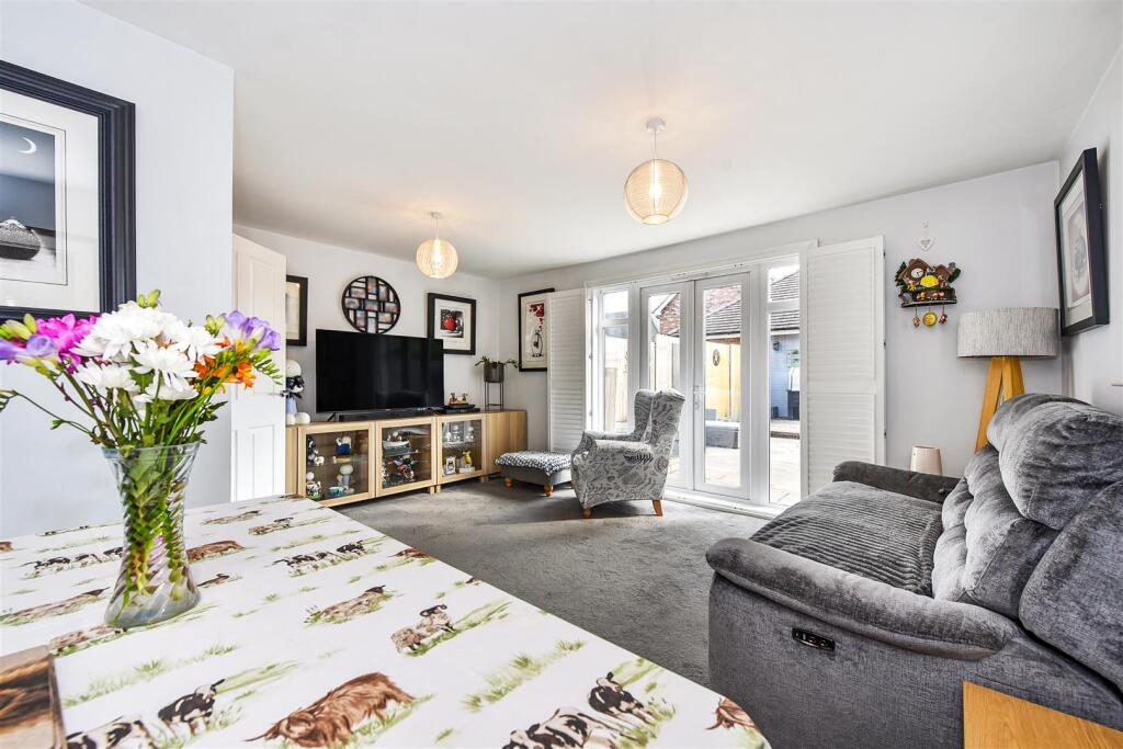 Harebell Road, Andover photo 4