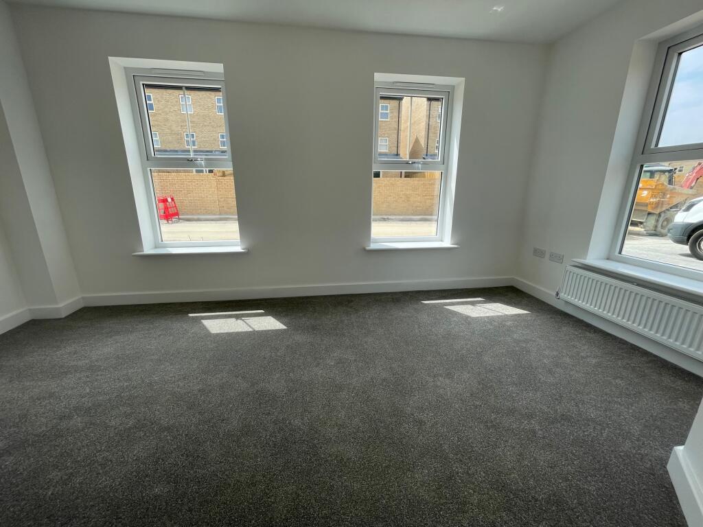 House in Wakefield, West Yorkshire - View 4