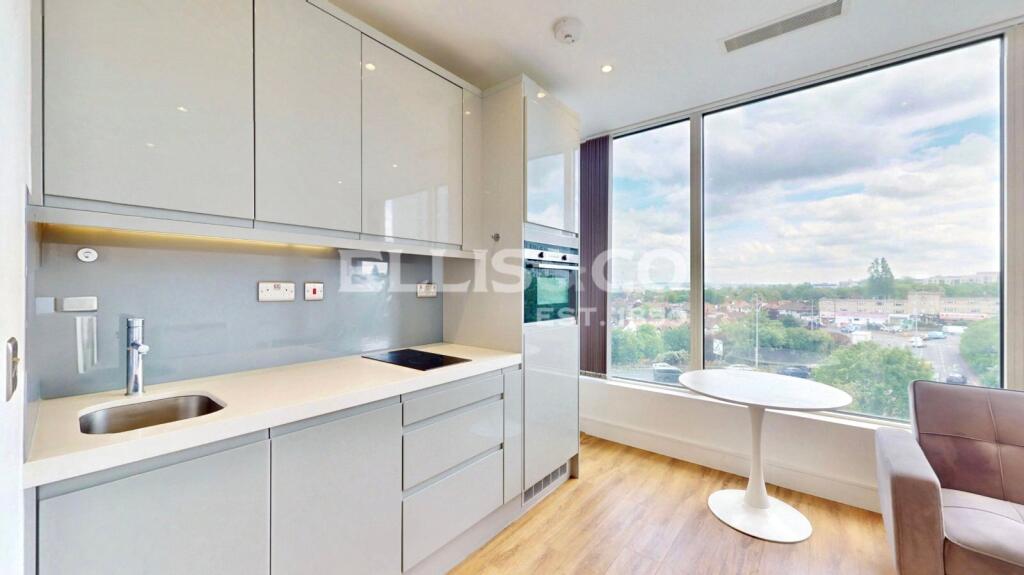 Apartment in London - More