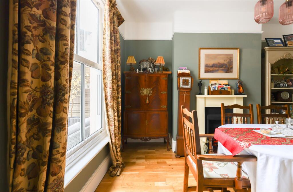 House in Tonbridge - View 5