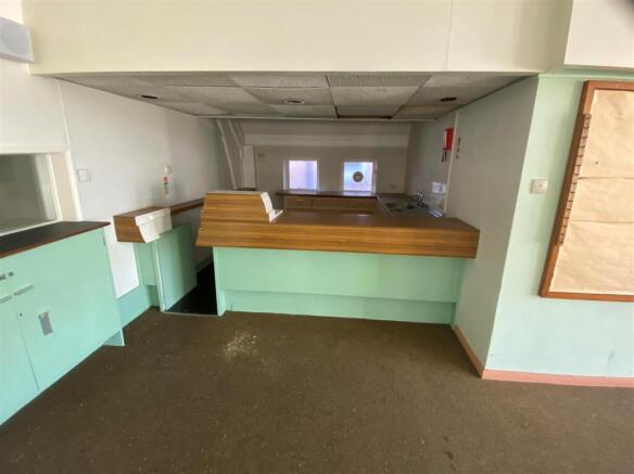 kitchen area.jpg