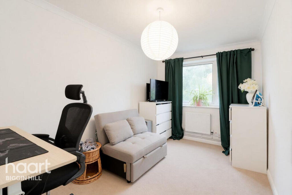 Apartment in Tonbridge - More