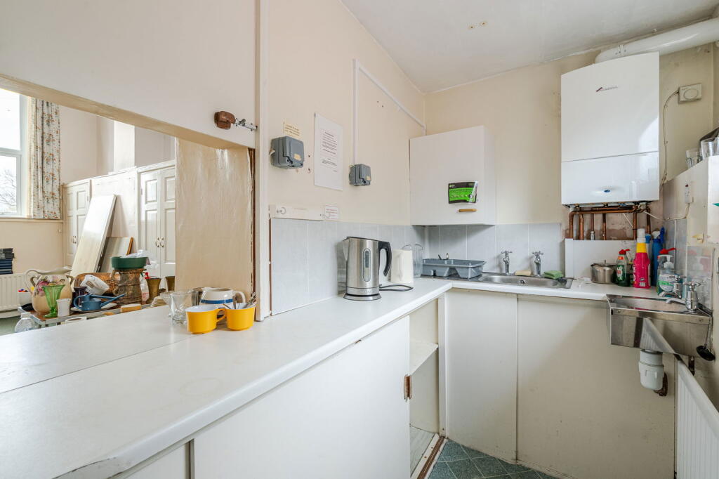 Brent Street, Brent Knoll - More