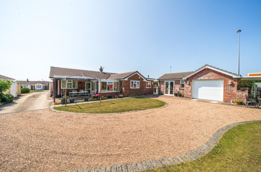 Winceby Gardens, Horncastle, Lincolnshire, LN9 photo 4