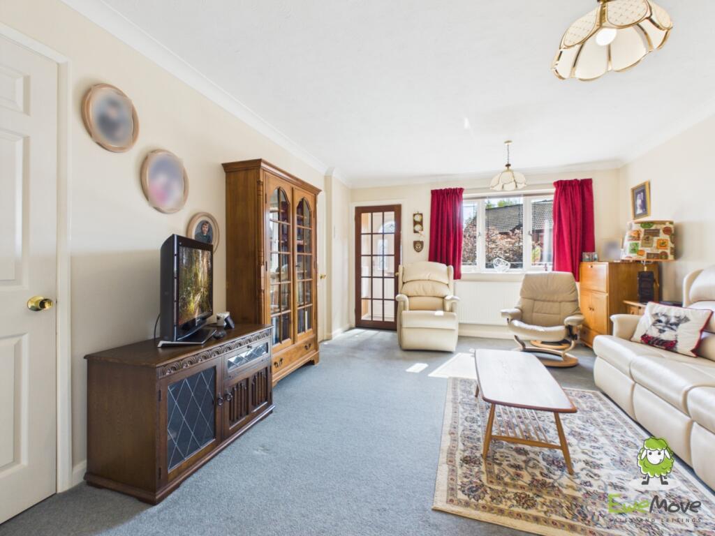 House in Basingstoke and Deane, Hatch Warren - View 2
