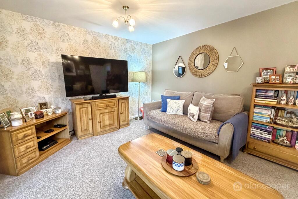 House in Nuneaton and Bedworth, Galley Common - View 3