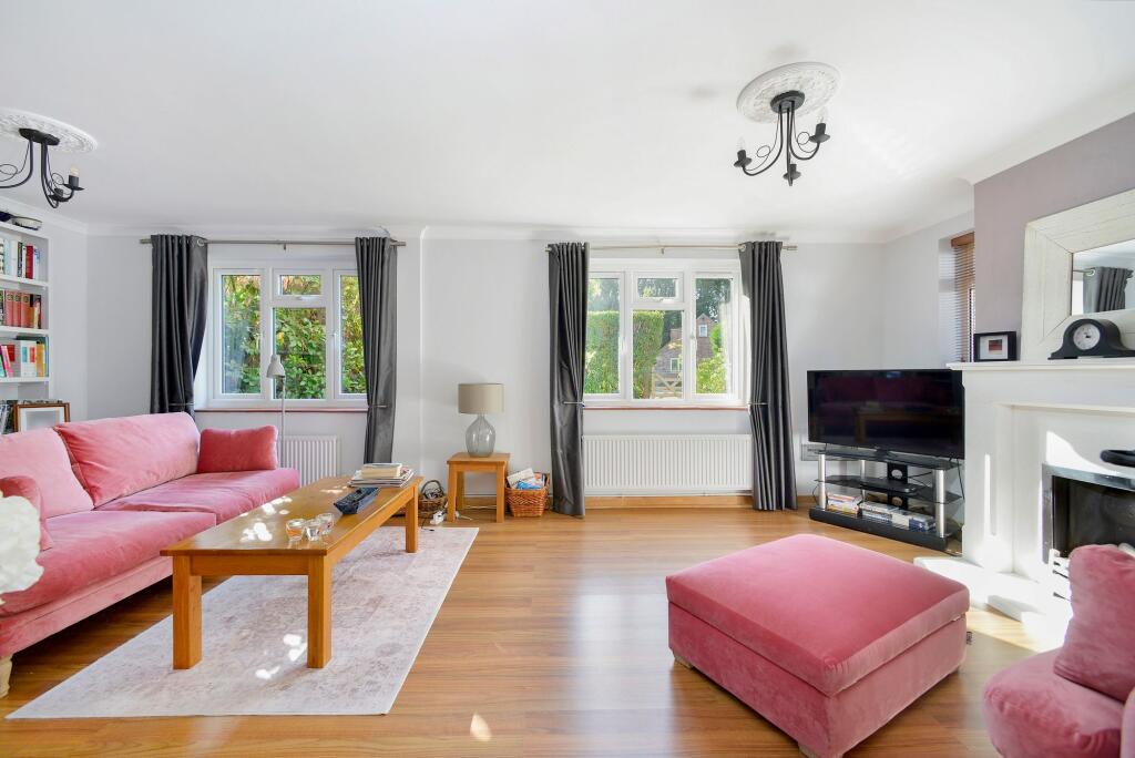 House in Redhill - View 2