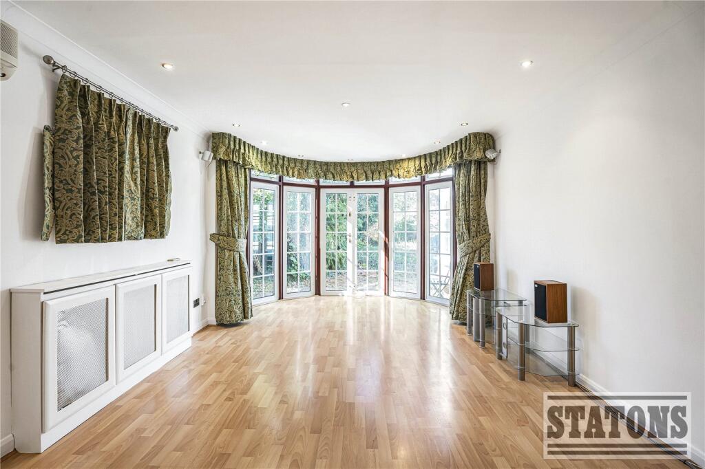 House in London - View 5