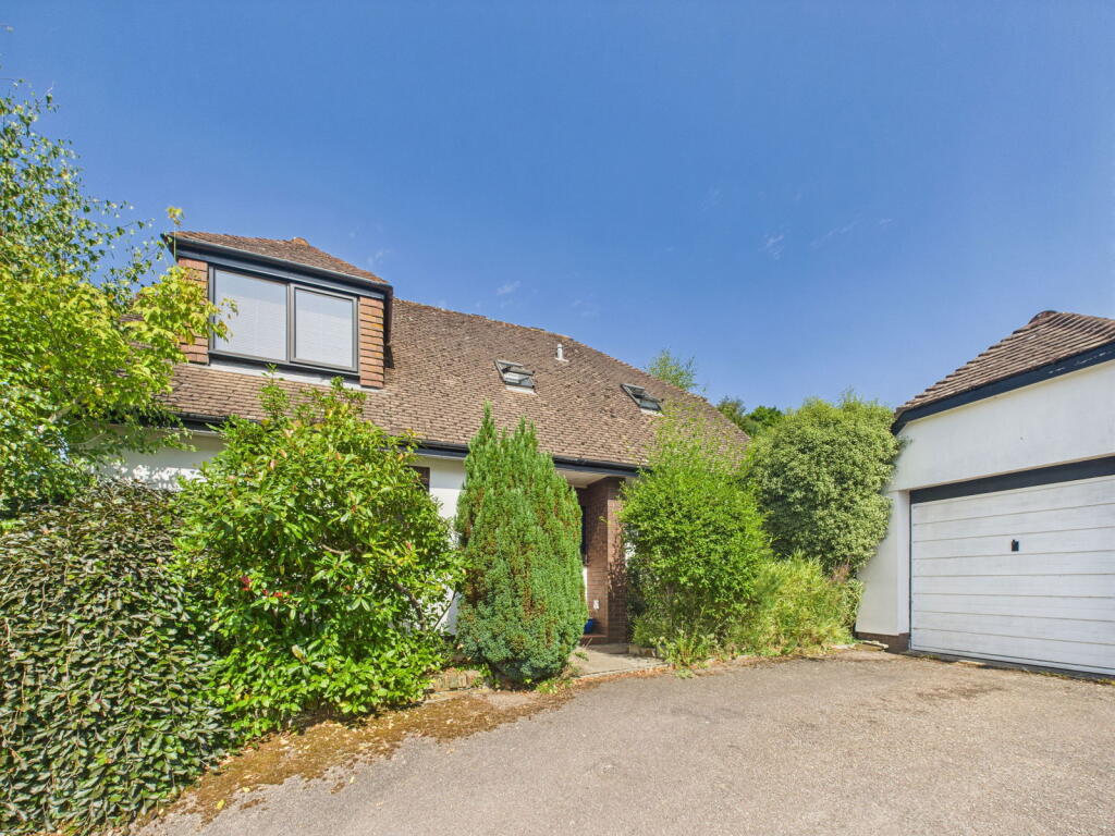 Potters Close, West Hill, Ottery St. Mary, EX11 1YE photo 2