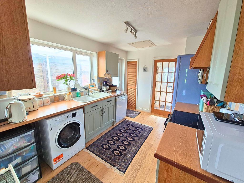 Cornhill Road, Leominster, Herefordshire, HR6 9AF photo 5