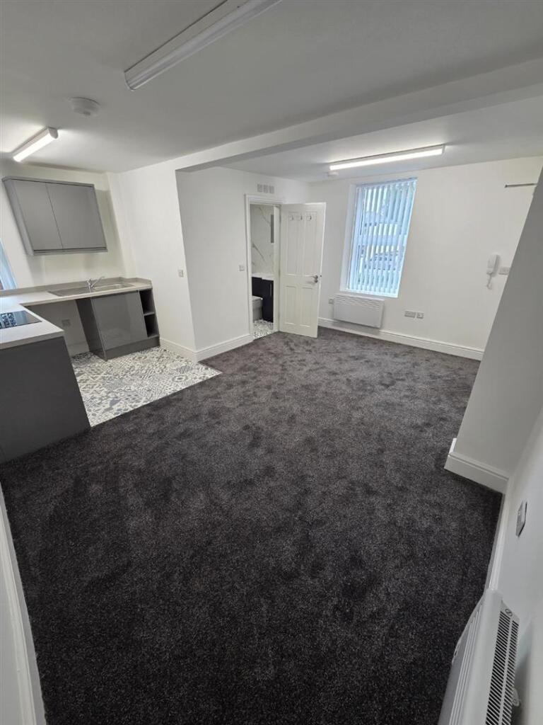 Apartment in Derby - View 2