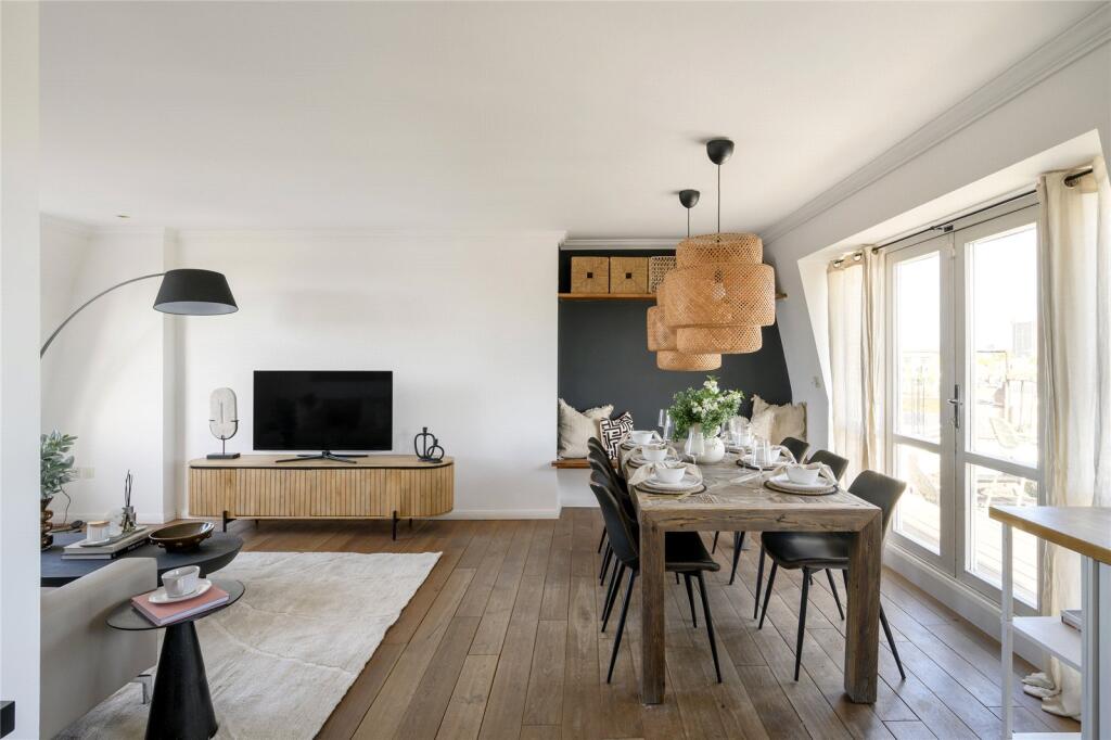 Main image of property: Pembridge Crescent, London, W11