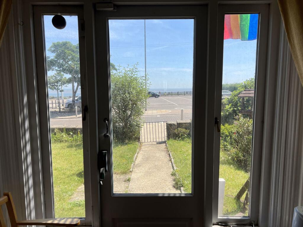 Kirkley Cliff Road, Lowestoft, Suffolk, NR33 0DB - View 5