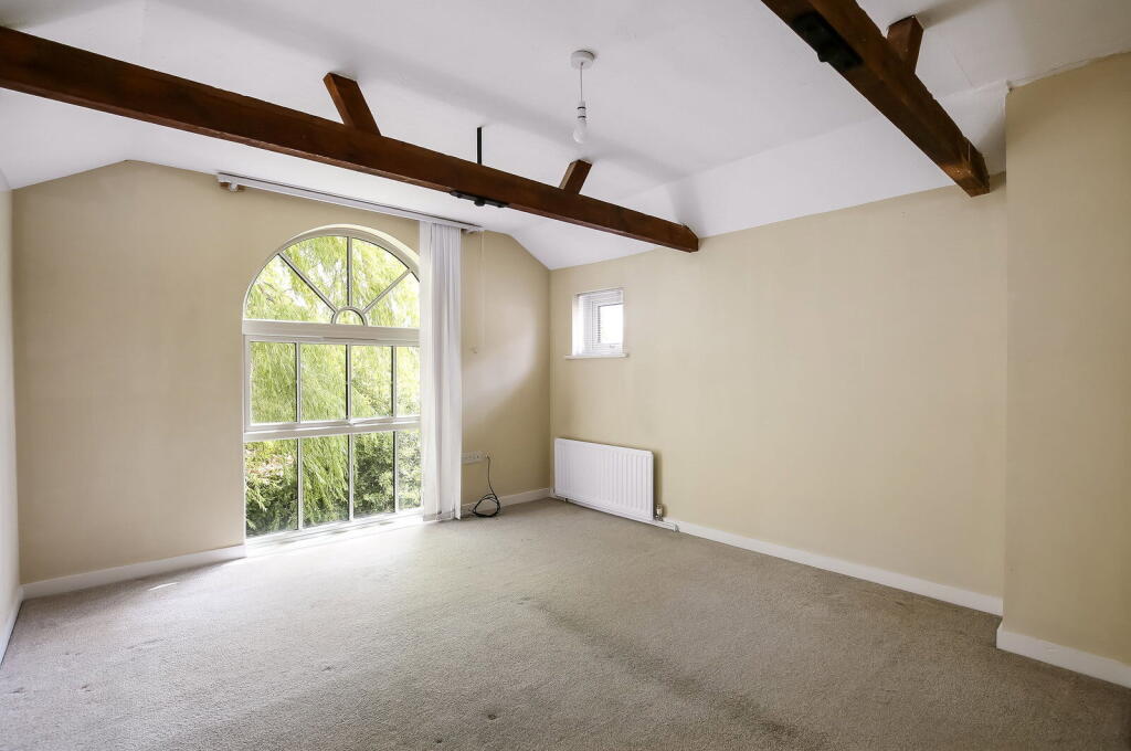 House in Southampton - View 5