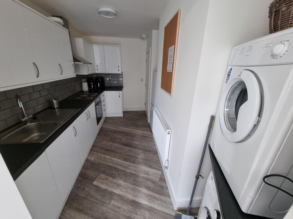 House in Warwick, Milverton, Royal Leamington Spa - View 2