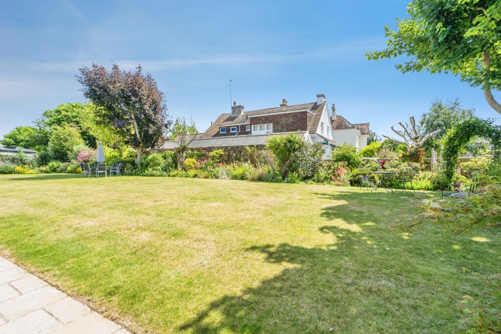 Apartment in Arun, Aldwick - View 2