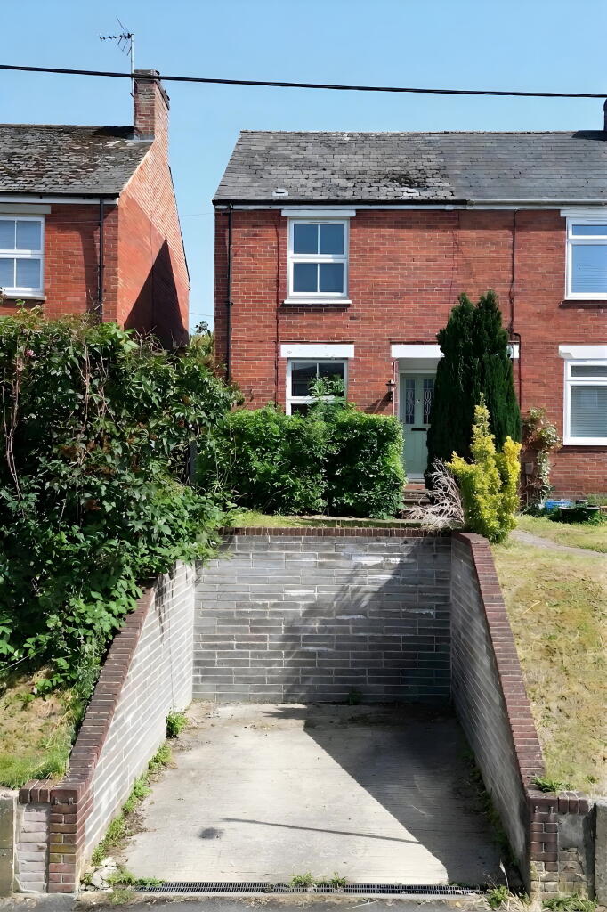 4-bed terraced on South Street, Andover, Hampshire, £324,950