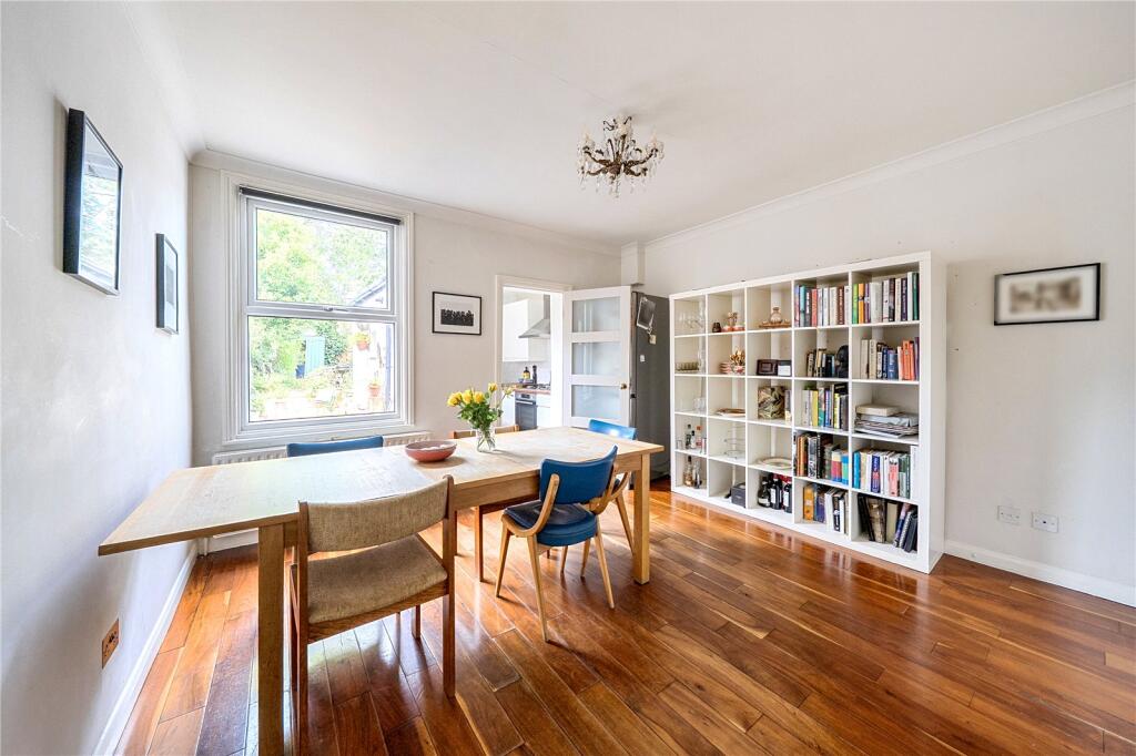 House in London, Colney Hatch - View 4