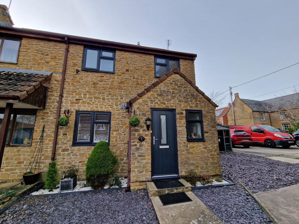 3-bed terraced on Moorlands Court, Merriott, TA16 5NF, £280,000
