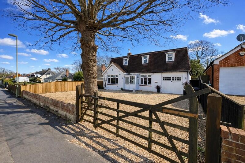 Main image of property: Manor Road, New Milton, Hampshire. BH25 5EJ