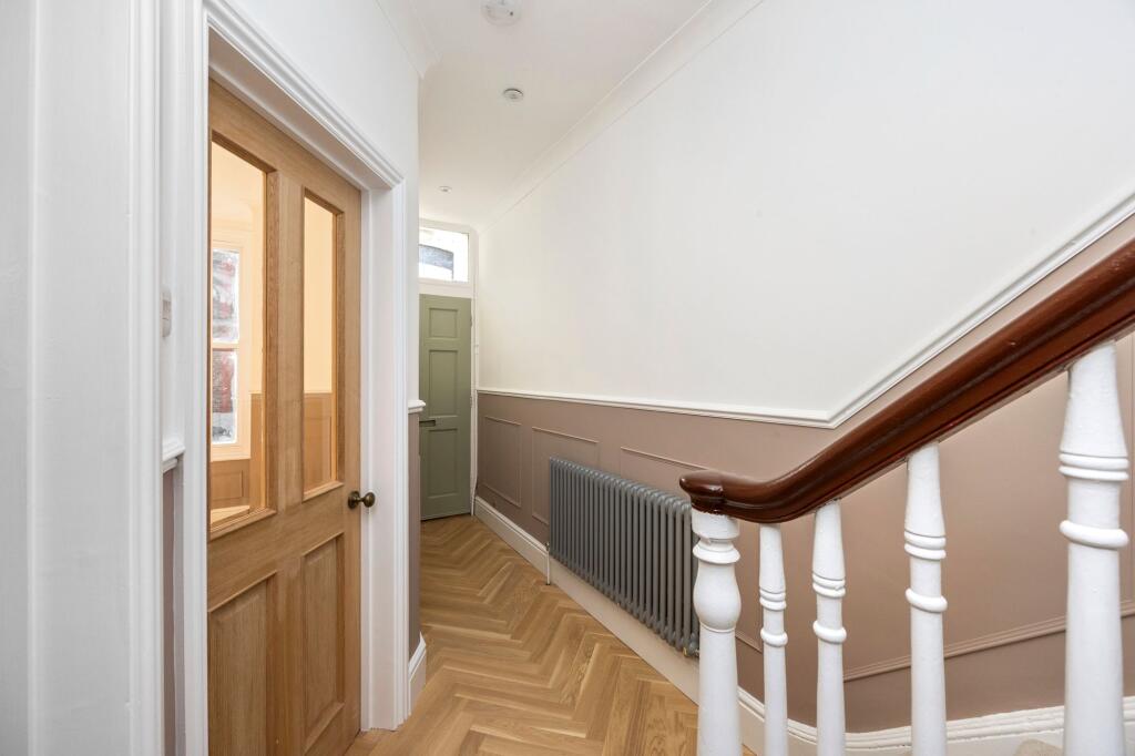 House in Brighton, Whitehawk - View 5