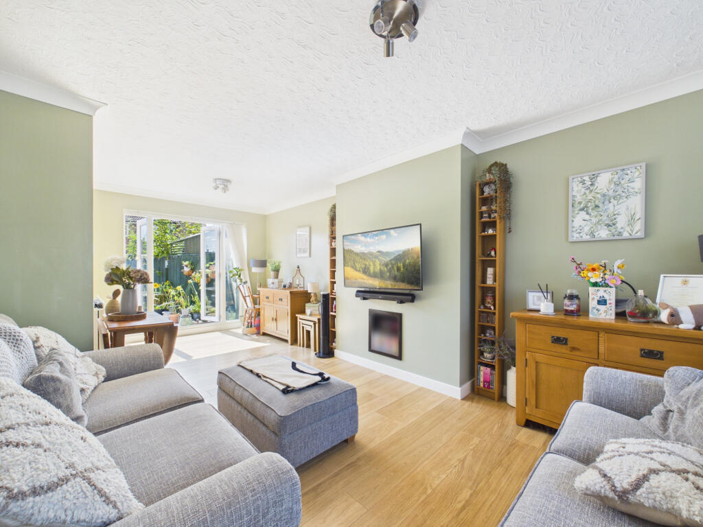 House in Hull, Bilton Grange - View 3