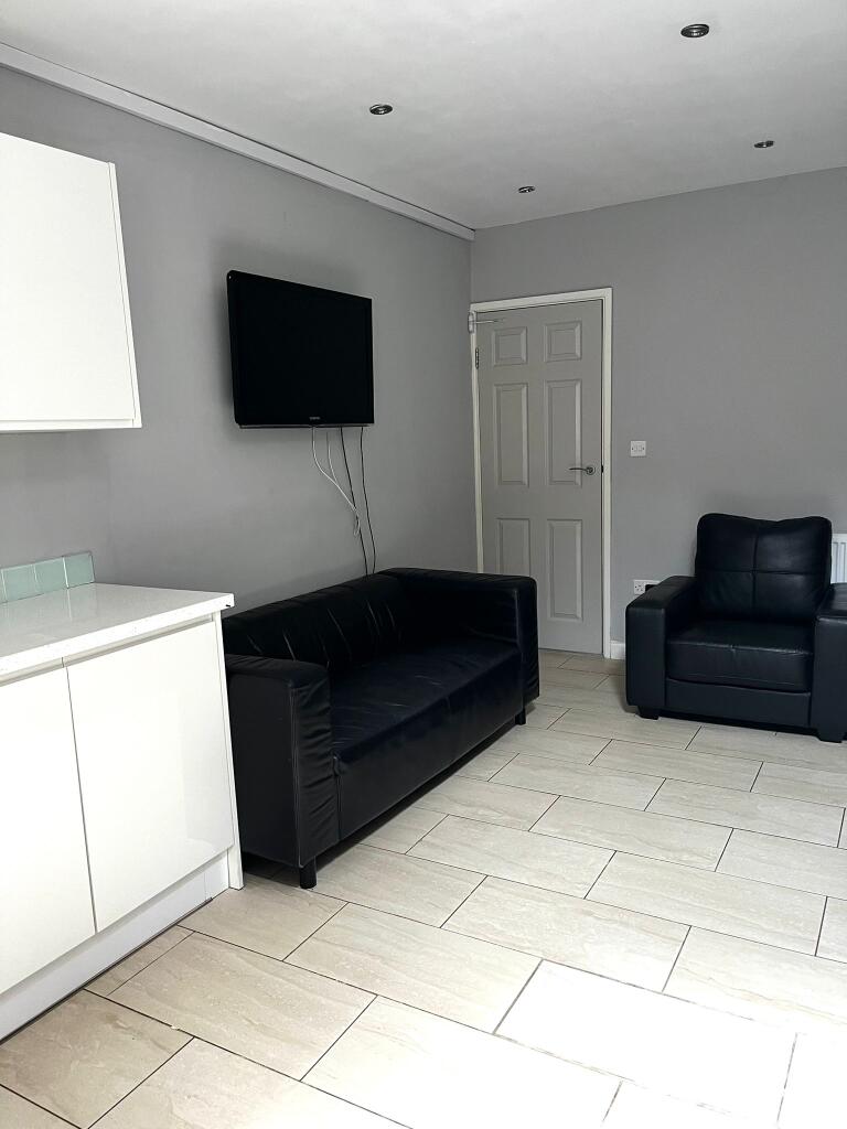 House in Birmingham - View 4