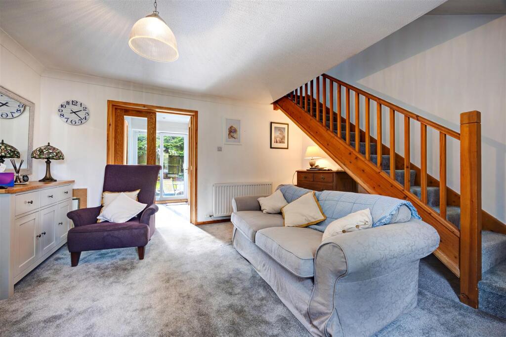 6 Manor Close, Ingleton photo 2