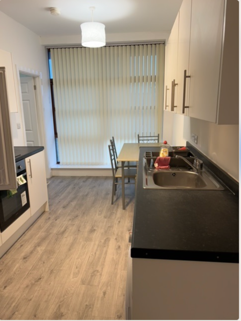 Apartment in Nottingham - View 4