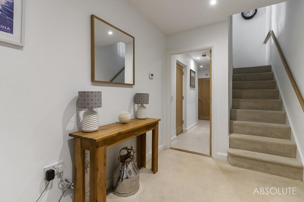 House in Torquay - More