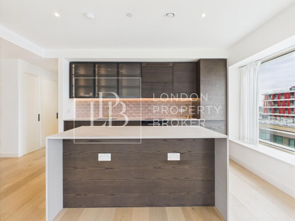 Main image of property: Royal Wharf Walk, Deanston Building, E16