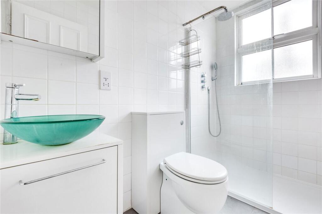 Apartment in London - More