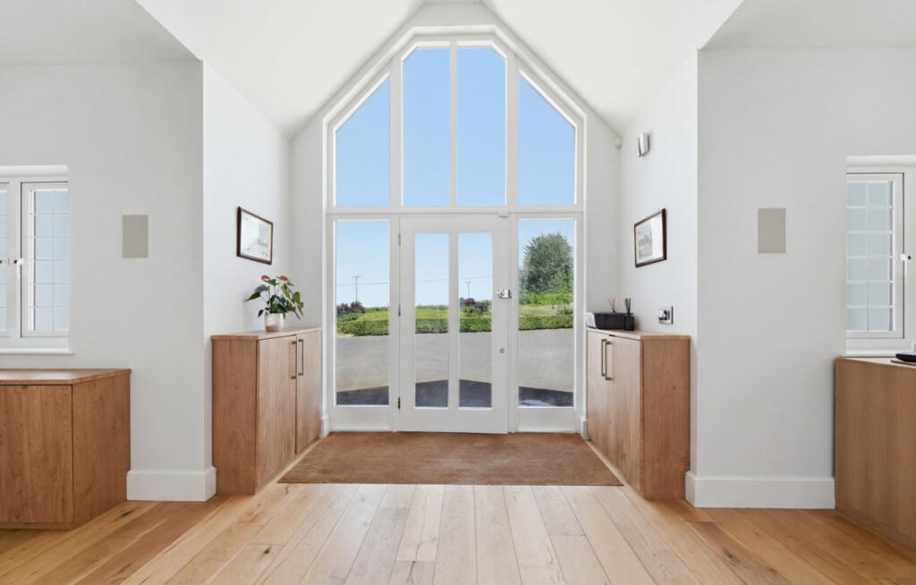 House in Welwyn Hatfield, Essendon - View 2