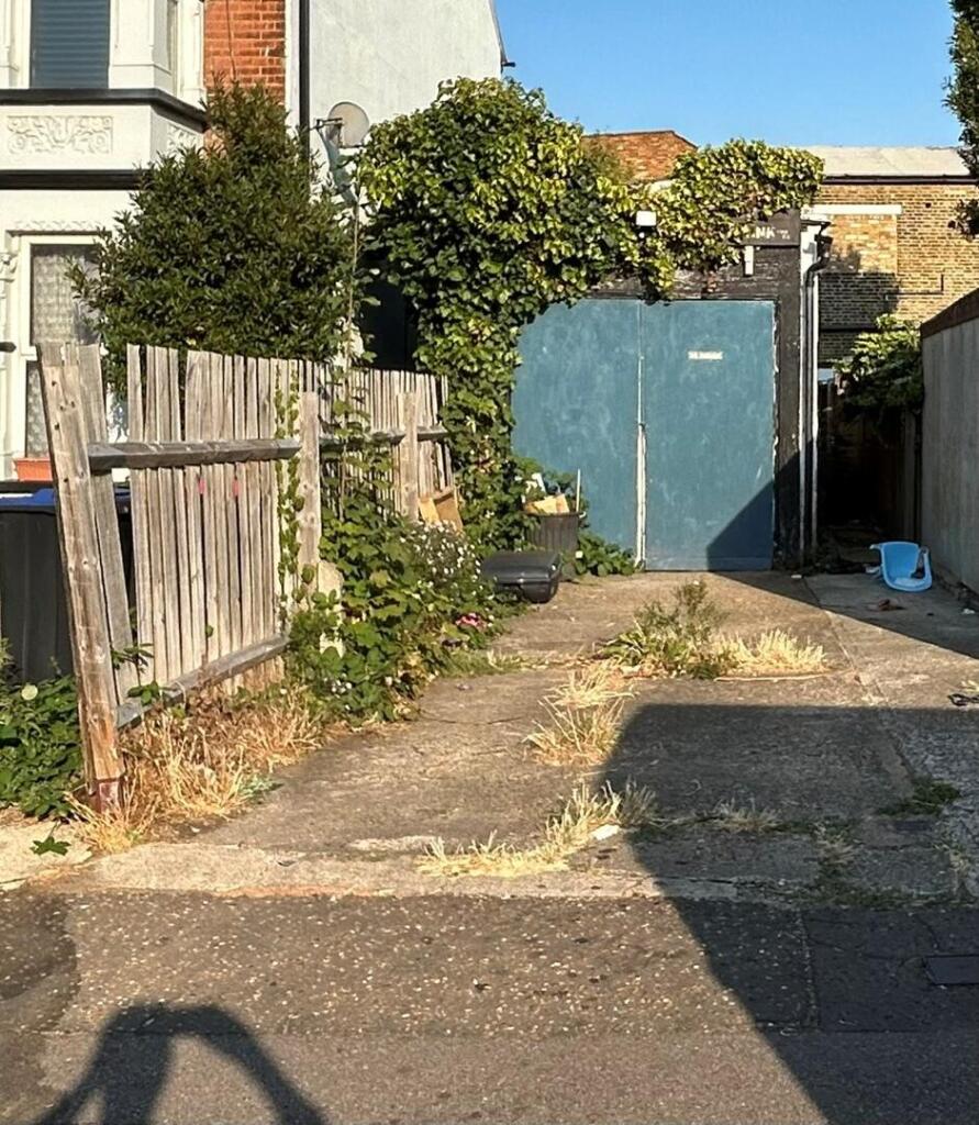 Main image of property: Ceylon Road, Westcliff-On-Sea