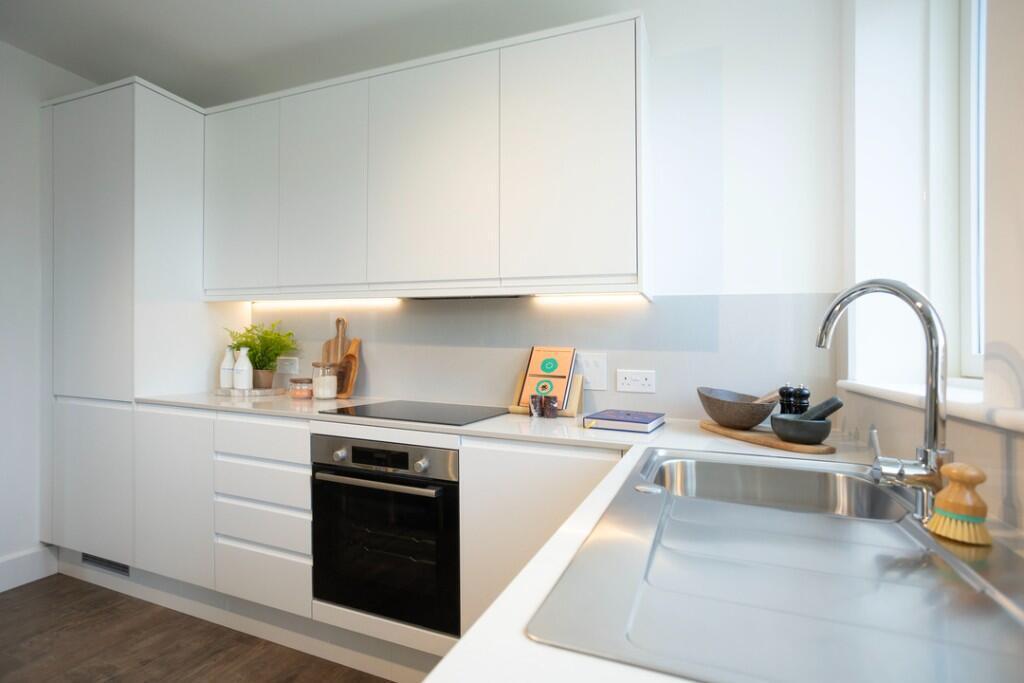 Main image of property: 201 Commercial Way,
Peckham,
London , 
SE15 1BW