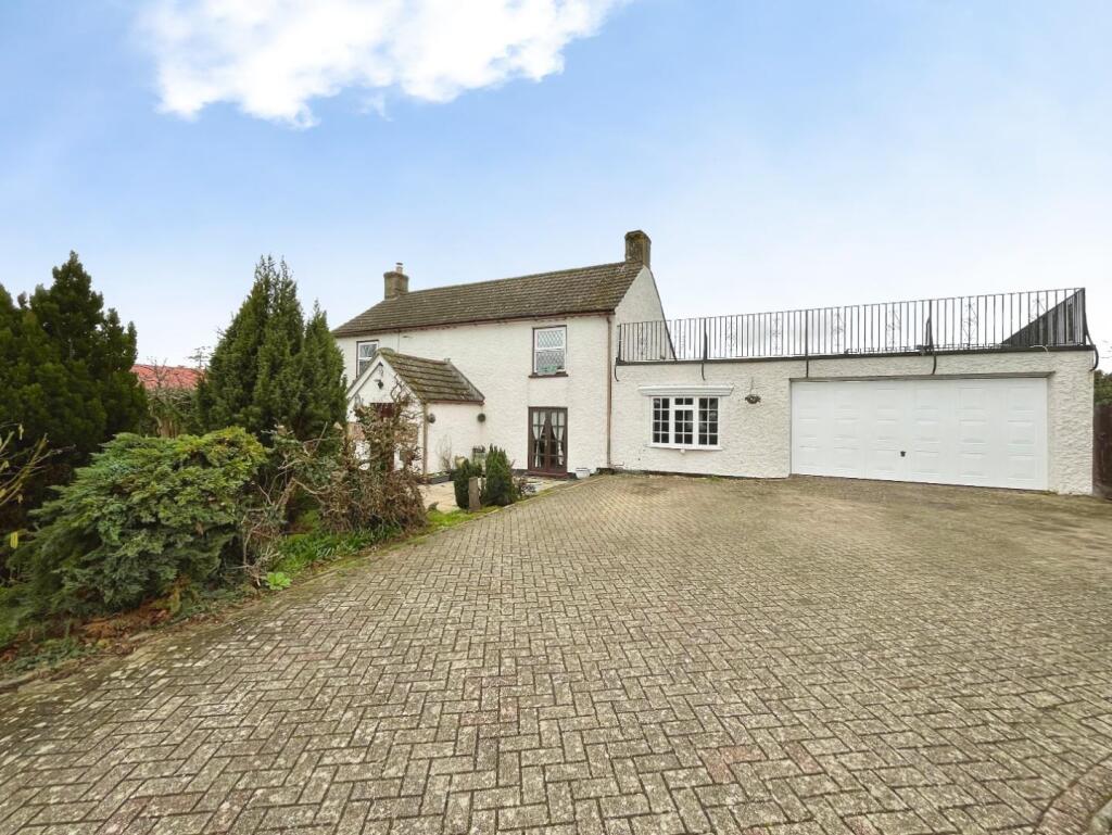 4-bed detached on Crown Street, Brandon, £375,000