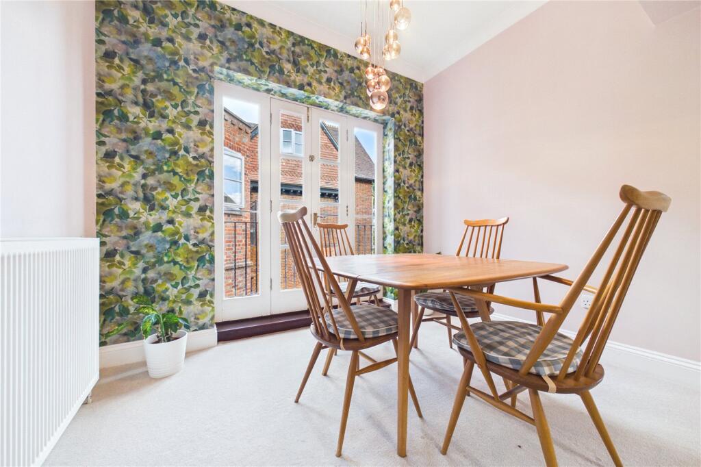 Apartment in Stratfield Mortimer, West Berkshire - More