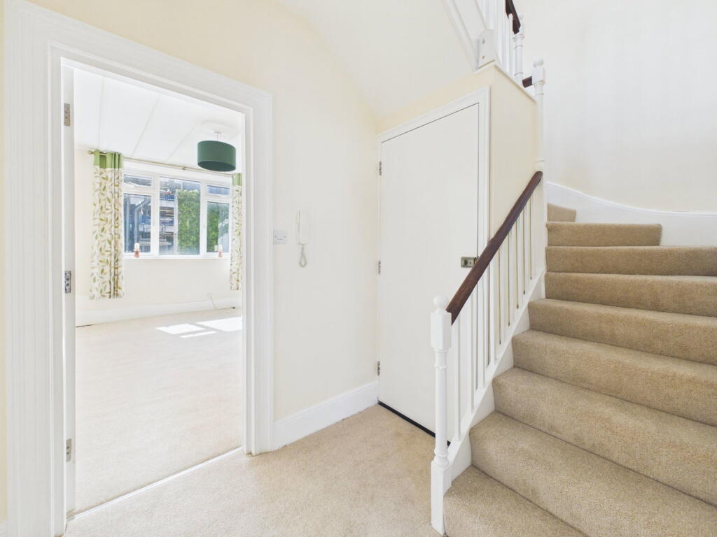 High Street, Worthing, West Sussex, BN11 1AQ - More